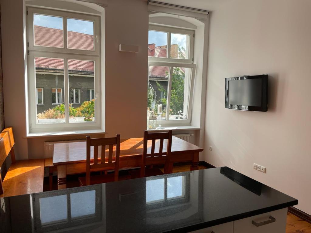 Uroczy Apartament 97M2 W Samym Centrum Wroclawia Exterior photo