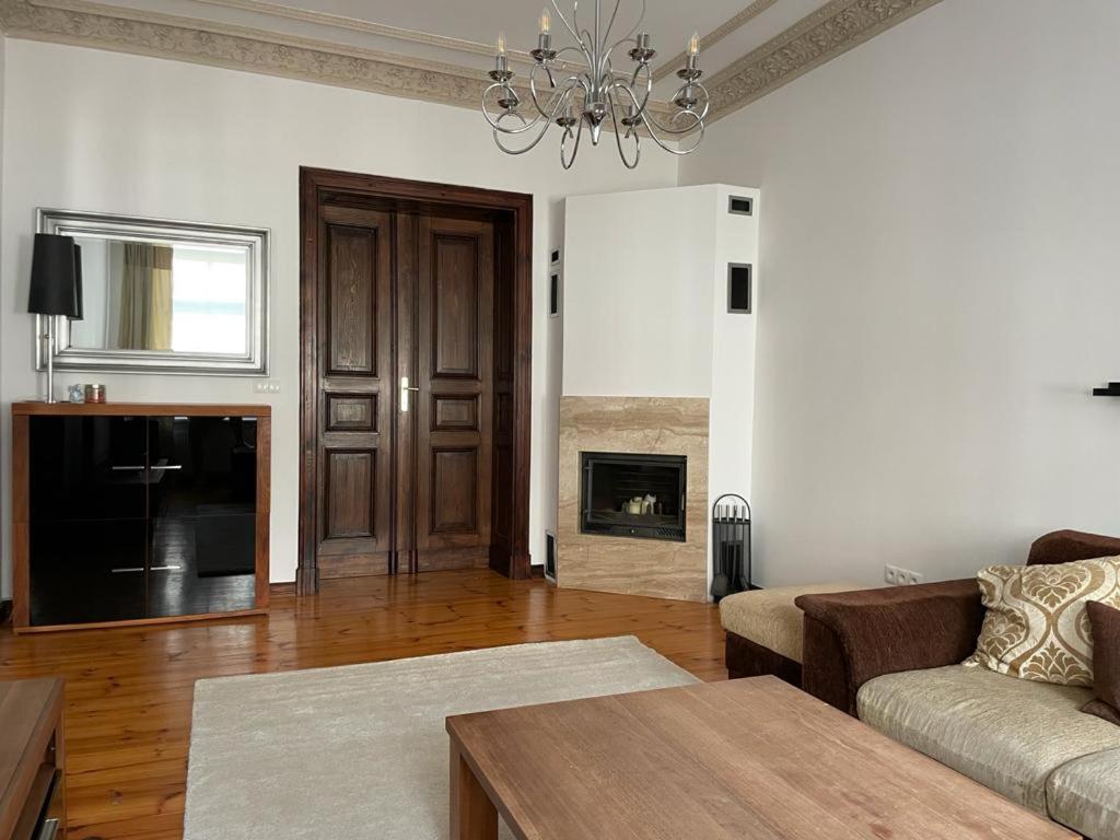 Uroczy Apartament 97M2 W Samym Centrum Wroclawia Exterior photo